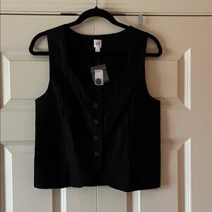 GAP Black Button-Front Sleeveless Vest